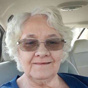 Meet your Posher, Gloria